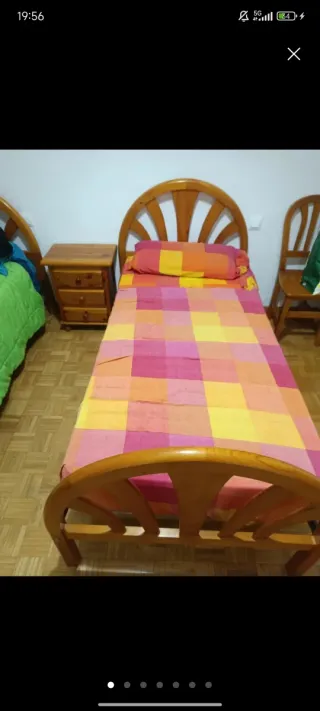 Cama individual de madera