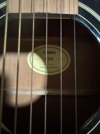 Guitarra Acústica Yamaha F370 Negra