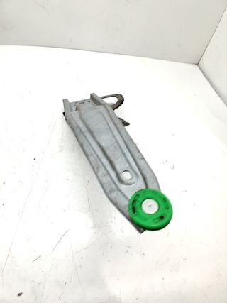 ELEVALUNAS TRASERO DERECHO TOYOTA AURIS (5)