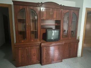 Mueble TV madera maciza antiguo