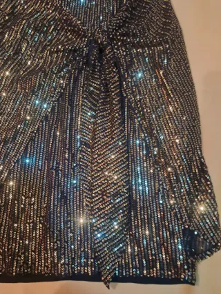 Vestido fiesta lentejuelas negro y dorado