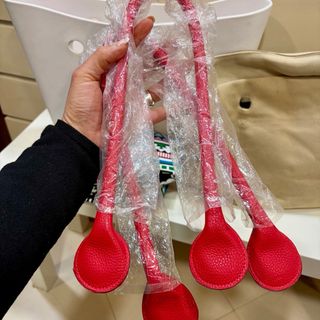 Bolso de goma, Nuevo!! con todos los accesorios!!