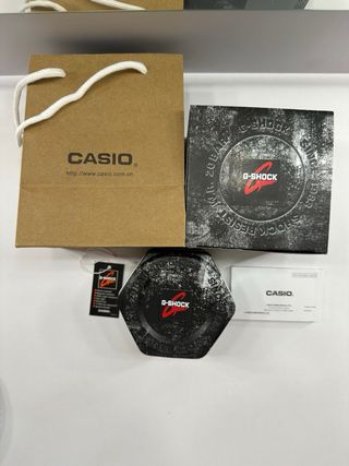 Reloj Casio G-Shock Blanco y Negro