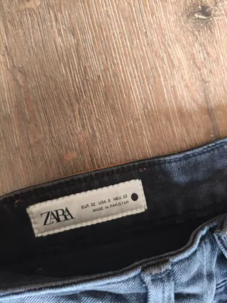 Vaqueros Zara Acampanados Negro Bootcut Tiro Alto