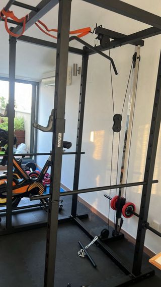 Rack Gimnasio + Barra Olímpica y Discos, banco