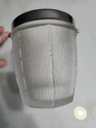 Cubierta de cristal esmerilado con asa