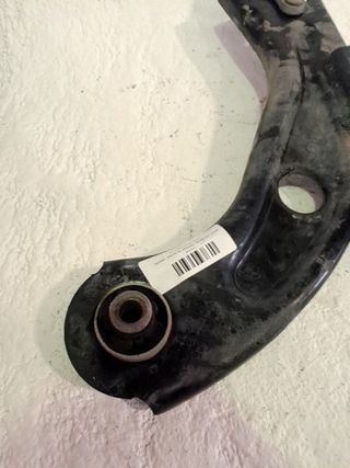 BRAZO SUSPENSION INFERIOR DELANTERO DERECHO PEUGEOT 308 (4)