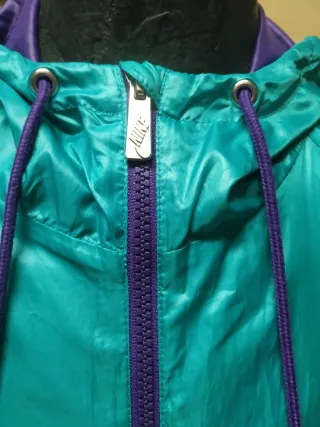 Chaqueta Nike vintage tipo años 90's talla L