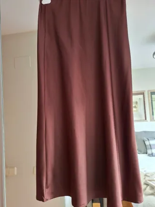 Falda satén marrón cintura elástica