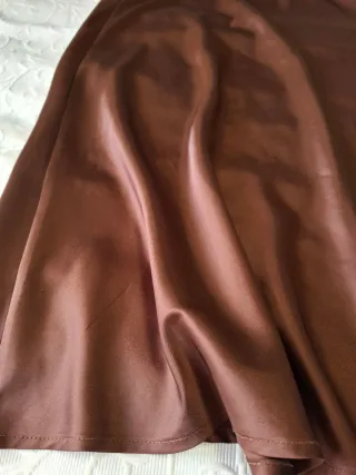 Falda satén marrón cintura elástica