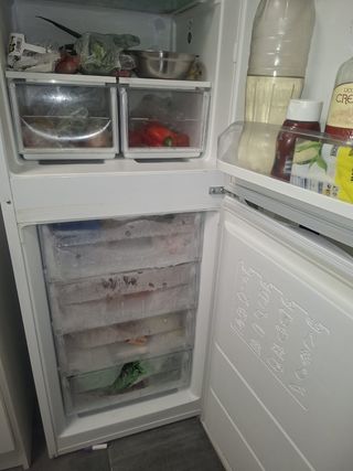 Nevera Indesit en buen estado