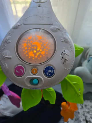 Móvil musical para cuna con luces