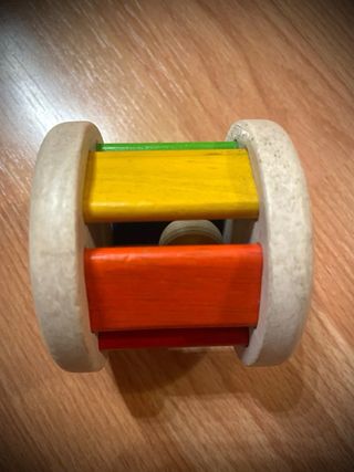 Juguetes Bebé: libro, Tententiesos y sonajero