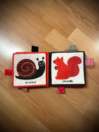 Juguetes Bebé: libro, Tententiesos y sonajero