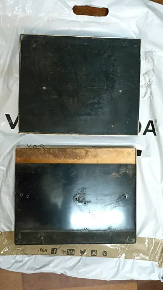 2 Tiradores Cuadrados Metálicos