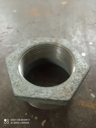 Reducción Galvanizada Hexagonal 2 x 1 1/2
