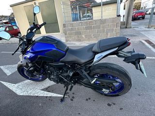 Yamaha MT-07 Naked Azul