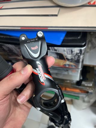 Manillar y potencia de bicicleta