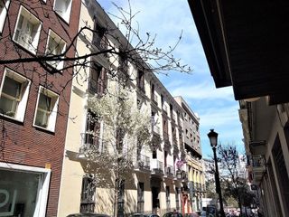 Piso en alquiler en Cortes - Huertas en Madrid