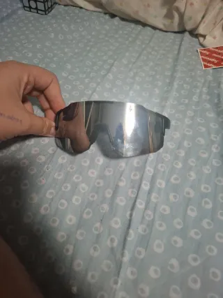 Gafas de sol plateadas