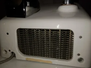 Secamanos de pared blanco