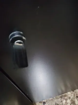 Zapatero de maderanegro.Con mucha capacidad.