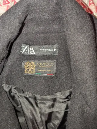 Cappotto Zara nero bottoni oro