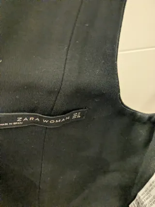 Chaleco negro Zara M