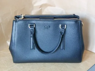 Bolso Parfois Negro asas cortas y bolsillos