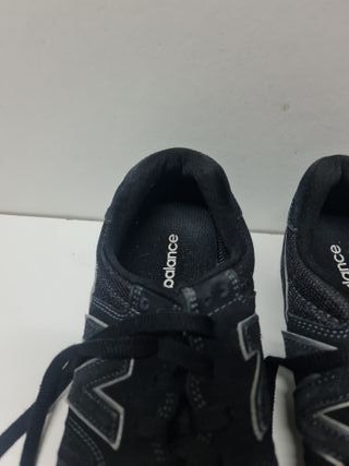 Zapatillas New Balance Negras y Turquesa