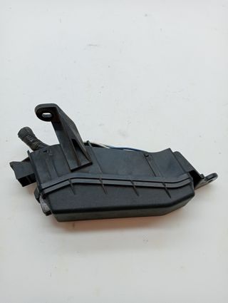 CAJA RELES / FUSIBLES LEXUS IS200 (GXE10) (4)