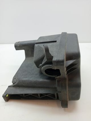 CAJA RELES / FUSIBLES LEXUS IS200 (GXE10) (2)