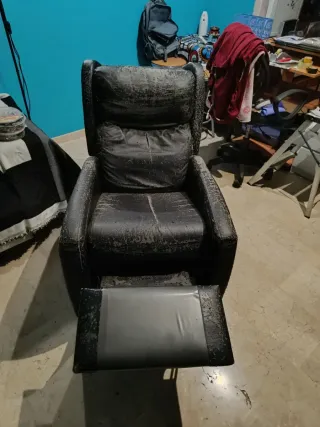 Sofá Reclinable con Apoyapiés