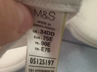 Soutien Marks & Spencer 34DD/90DD acolchoado