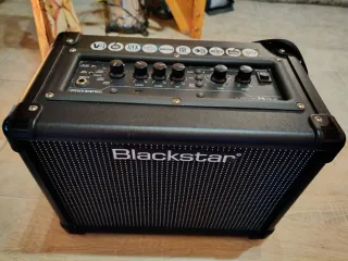 Amplificador Guitarra Blackstar ID:CORE 10