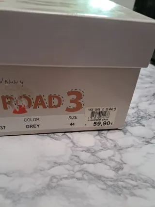 Scarponcini grigi con zip