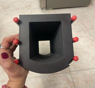 Porta CD nero con inserti rossi