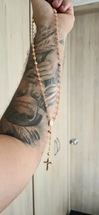 Anillo Oro Amarillo con Esmeralda y Diamantes,