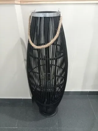 Farol de bambú negro con asa