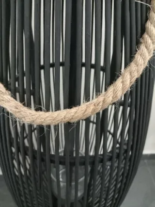 Farol de bambú negro con asa