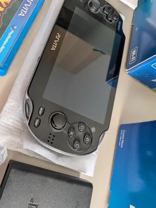 PS Vita OLED 128GB + Rayman Legends