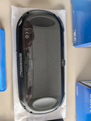 PS Vita OLED 128GB + Rayman Legends