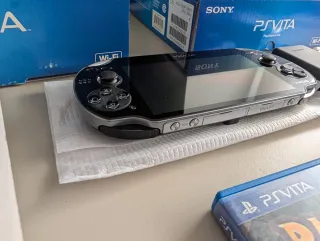 PS Vita OLED 128GB + Rayman Legends