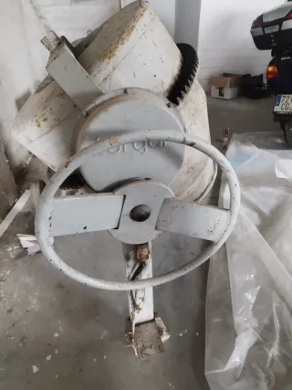 Hormigonera gasolina grande