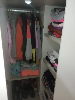 Cama alta juvenil blanca y rosa urge