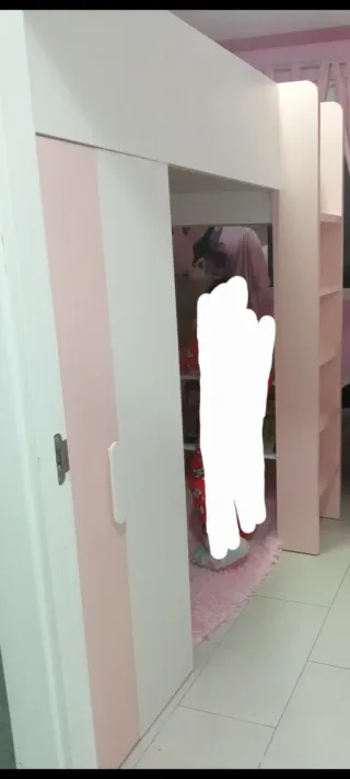 Cama alta juvenil blanca y rosa urge