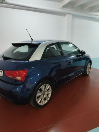 Audi A1 2010 Ambition