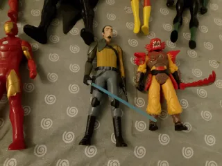 Lotto action figures Avengers e vari