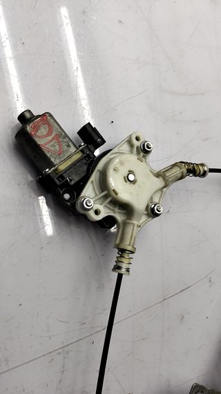 ELEVALUNAS DELANTERO DERECHO KIA PICANTO