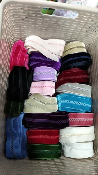 Mercería: Cintas de terciopelo y satén